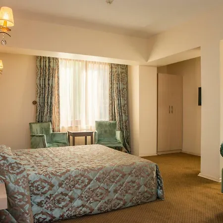 Neccar Hotel *